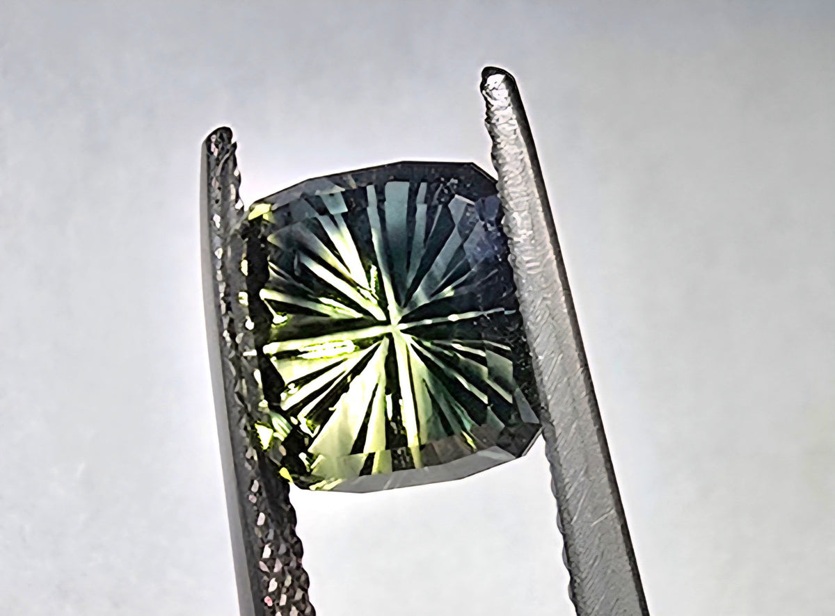 Reserved - Parti Color Australian Sapphire Starbrite™ Cut 3.47 carats