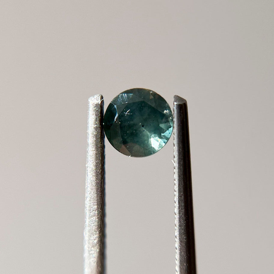 Round Opalescent Teal Blue Montana Sapphire