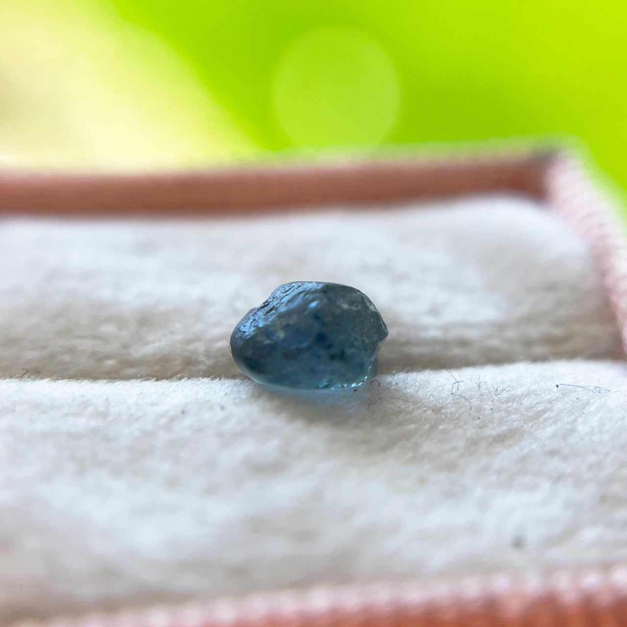Rough Uncut Teal Blue Montana Sapphire 1029