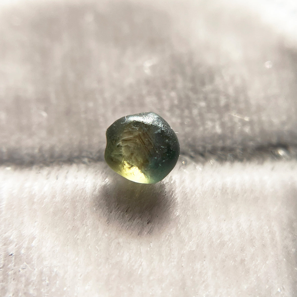 Rough Australian Bicolor Green Blue Sapphire