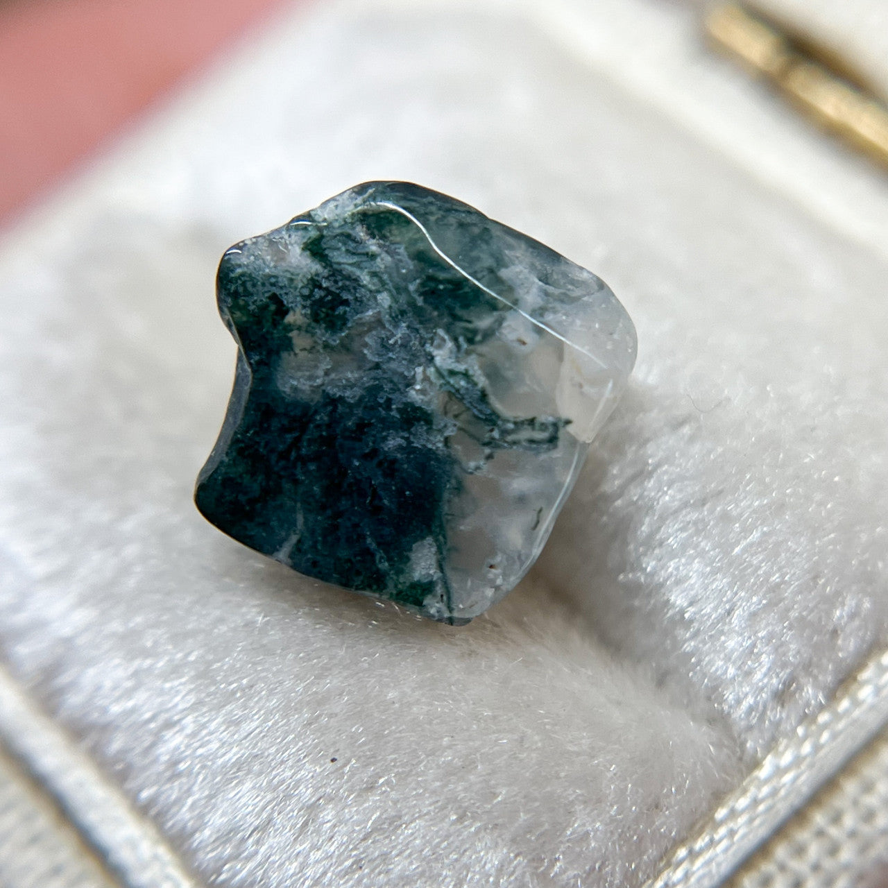 Forest Green Uncut Moss Agate