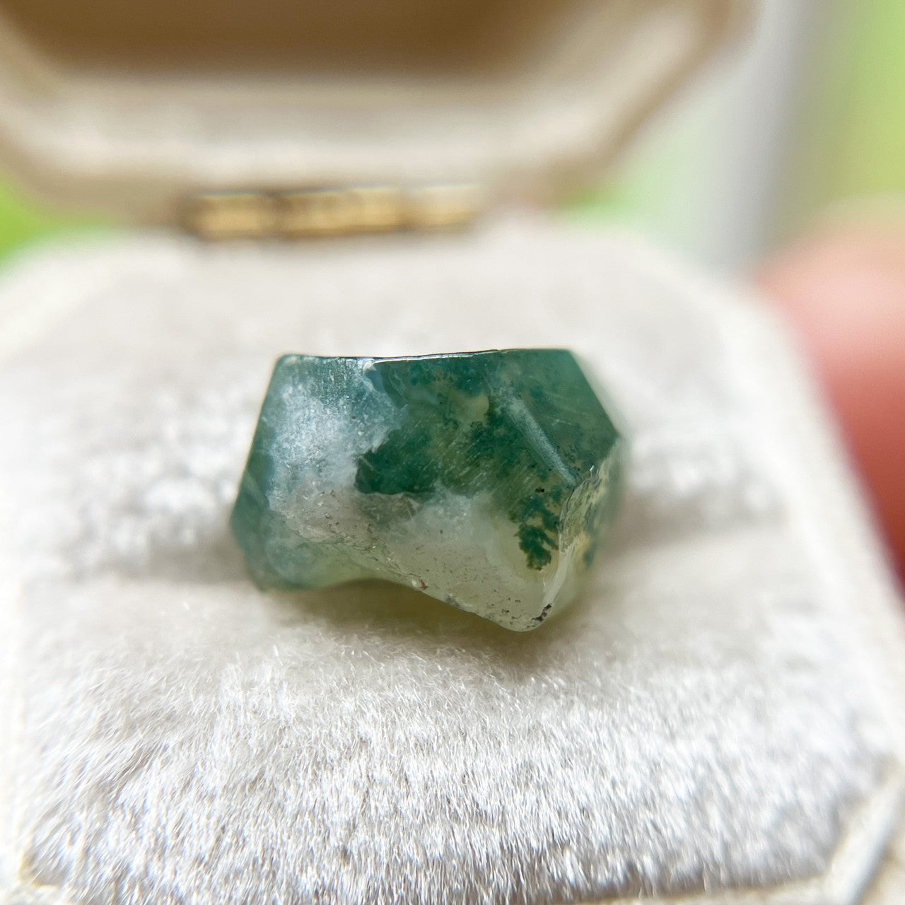 Organically Faceted Creamy Moss Agate
