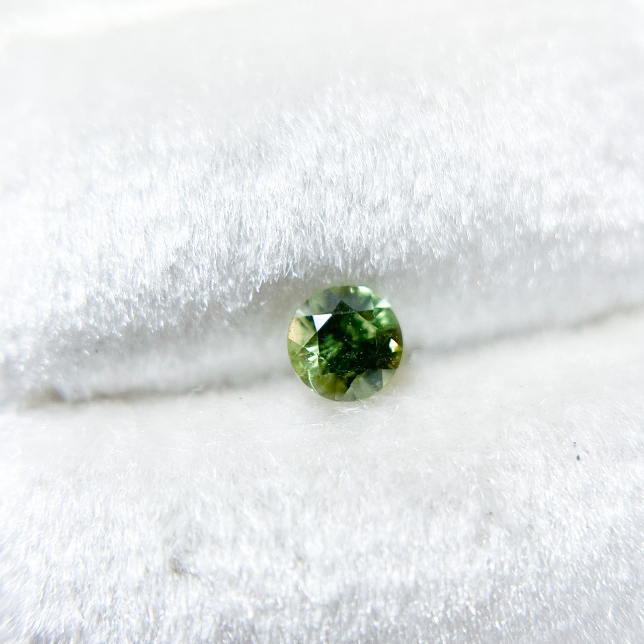 Green Australian Sapphire - 1214
