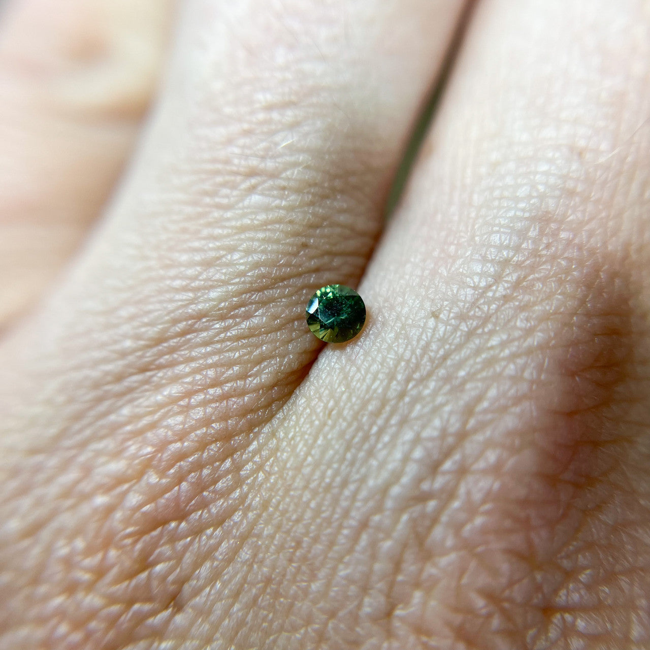 Green Australian Sapphire - 1215