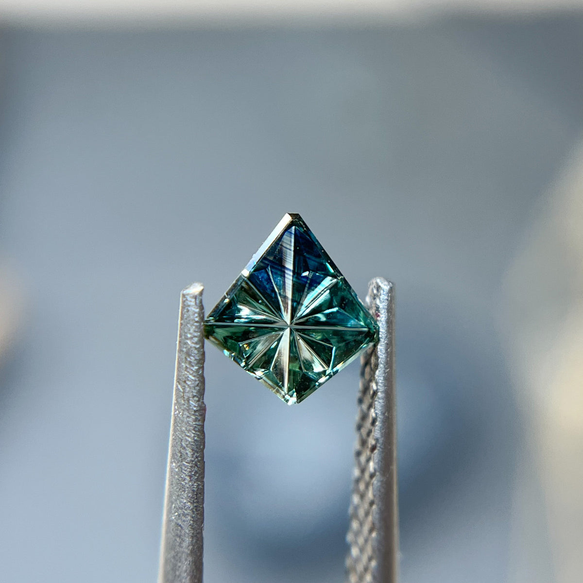 Teal Parti Color Kite Sapphire Starbrite™ Cut by John Dyer