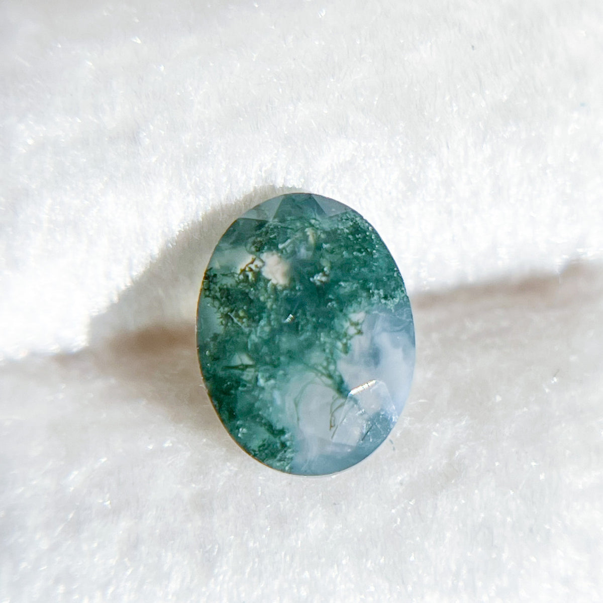Oval Brilliant Cut Moss Agate