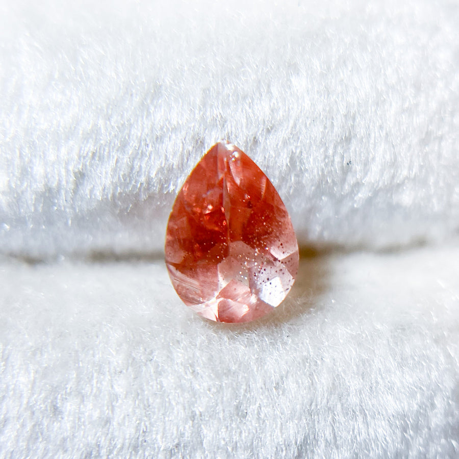 Glowing Pink Pear Cut Oregon Sunstone - 1265