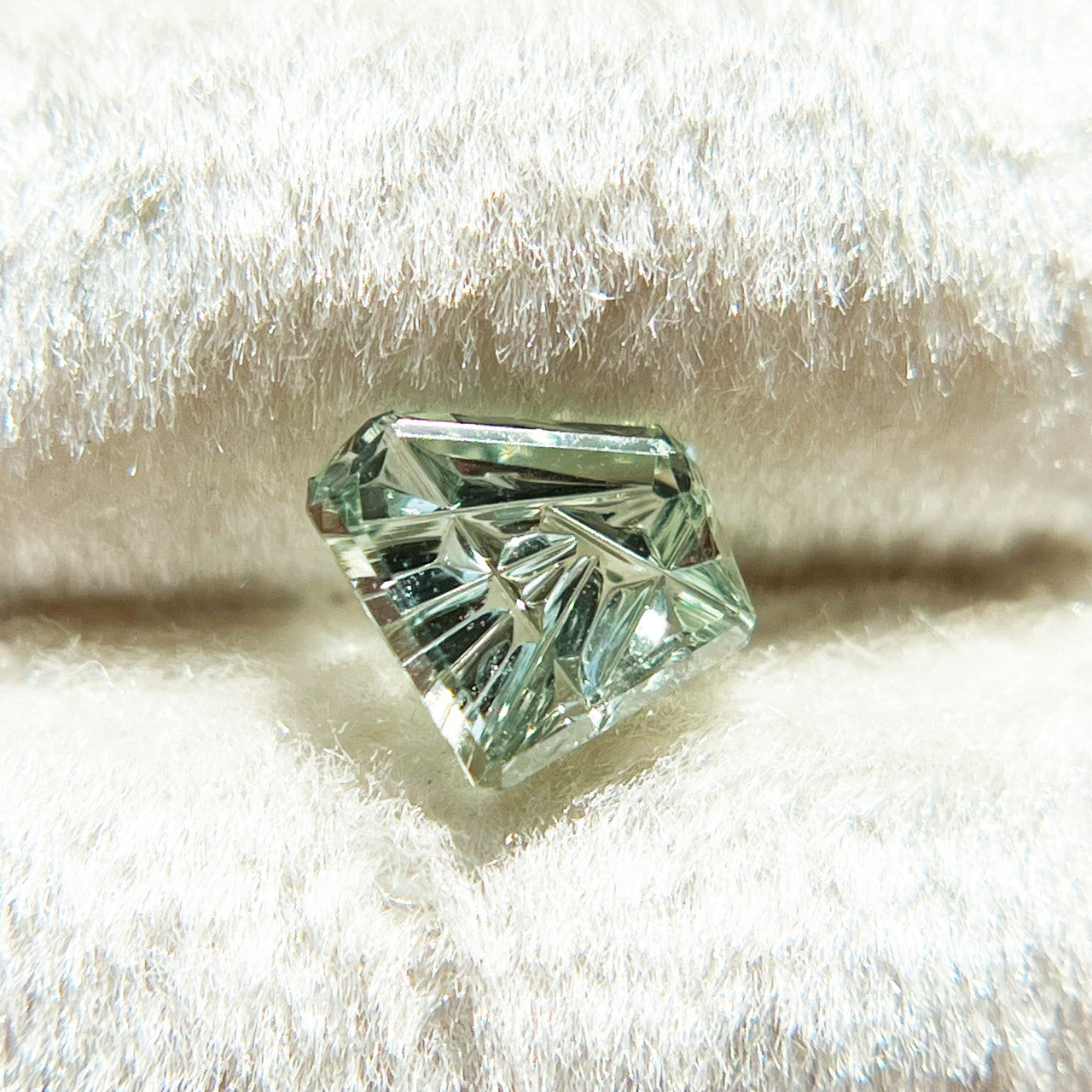 Light Green Montana Sapphire Freeform Dreamscape™ Cut by John Dyer
