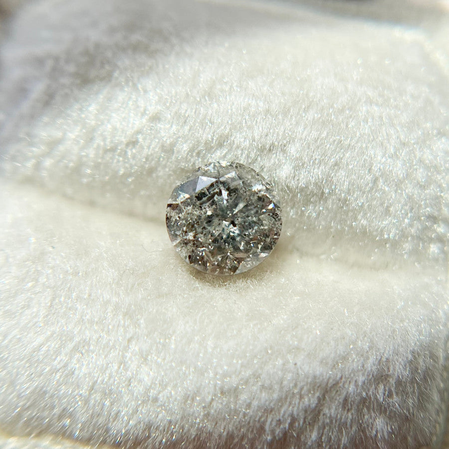 Salt & Pepper Diamond