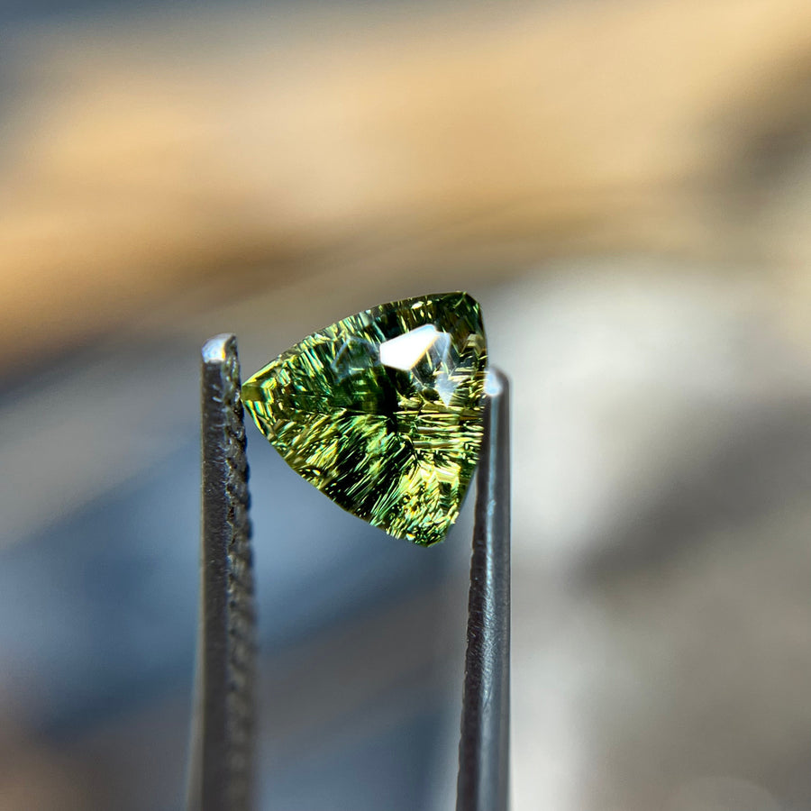 Parti Color Australian Sapphire Deep Concave™ Cut by John Dyer