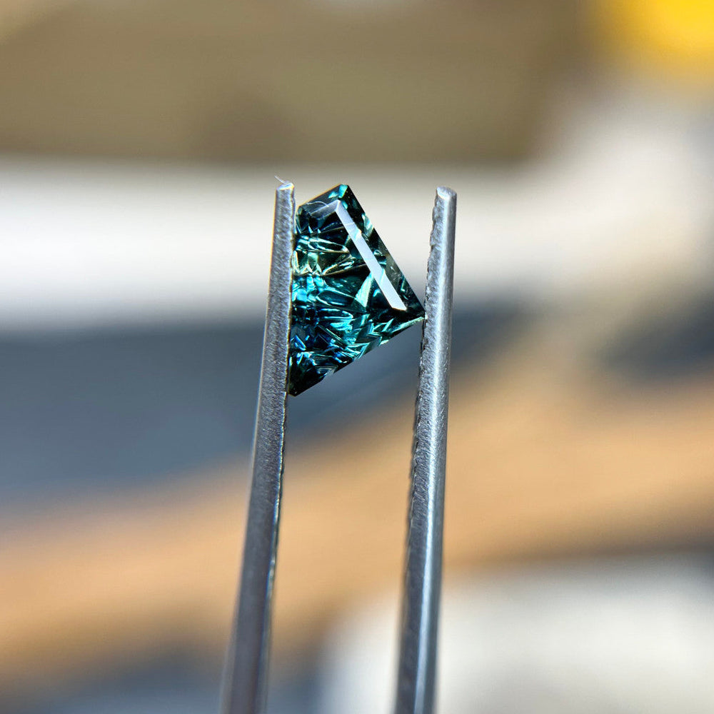 Teal Blue Parti Color Australian Sapphire Dreamscape™ Cut by John Dyer