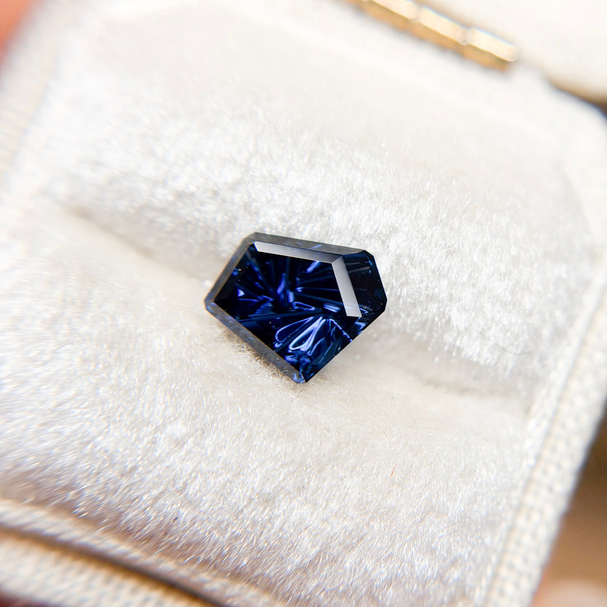 Vivid Blue Australian Sapphire Freeform Dreamscape™ Cut by John Dyer