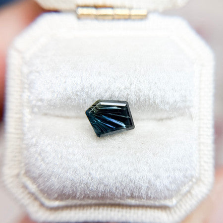 Parti Color Teal Green Australian Sapphire Freeform Dreamscape™ Cut by John Dyer