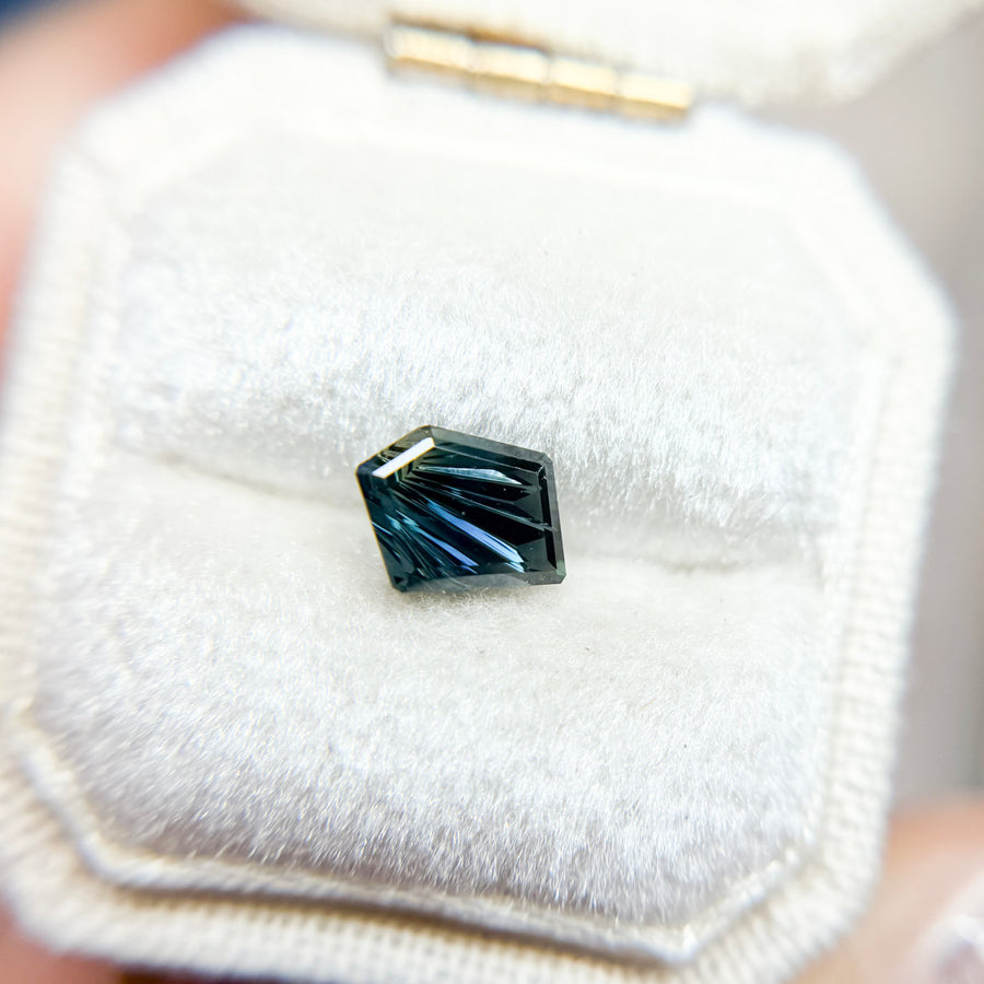 Parti Color Teal Green Australian Sapphire Freeform Dreamscape™ Cut by John Dyer