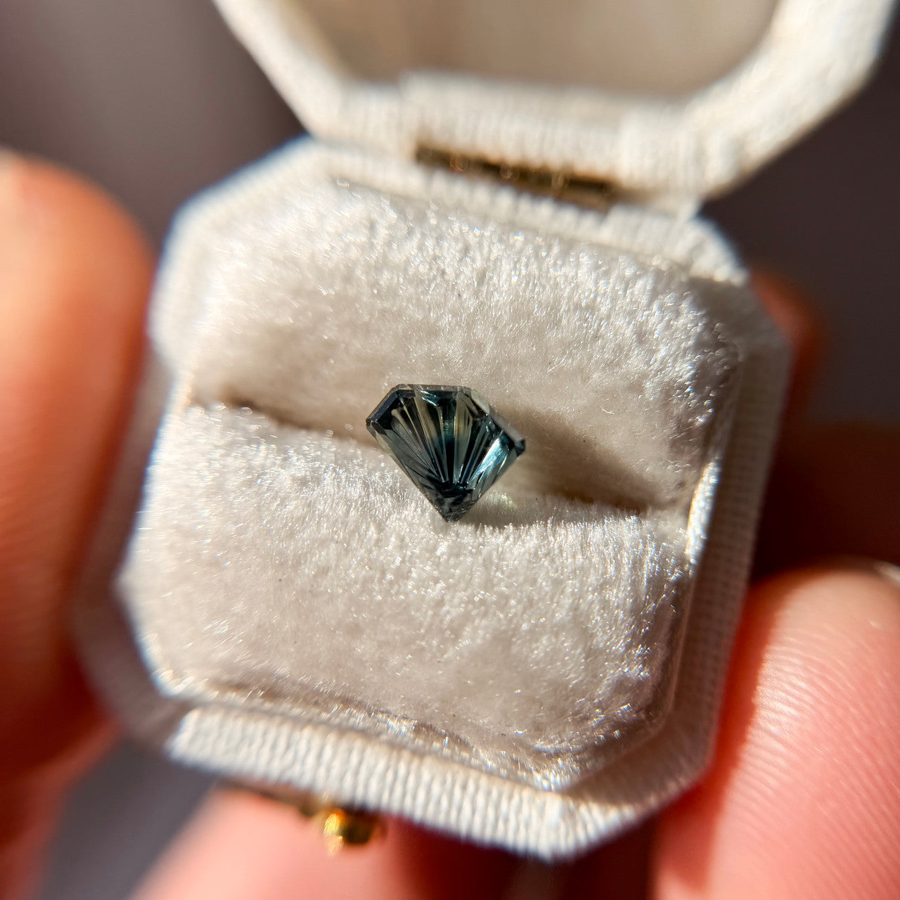 Parti Color Celestial Blue Green Australian Sapphire Dreamscape™ Cut by John Dyer
