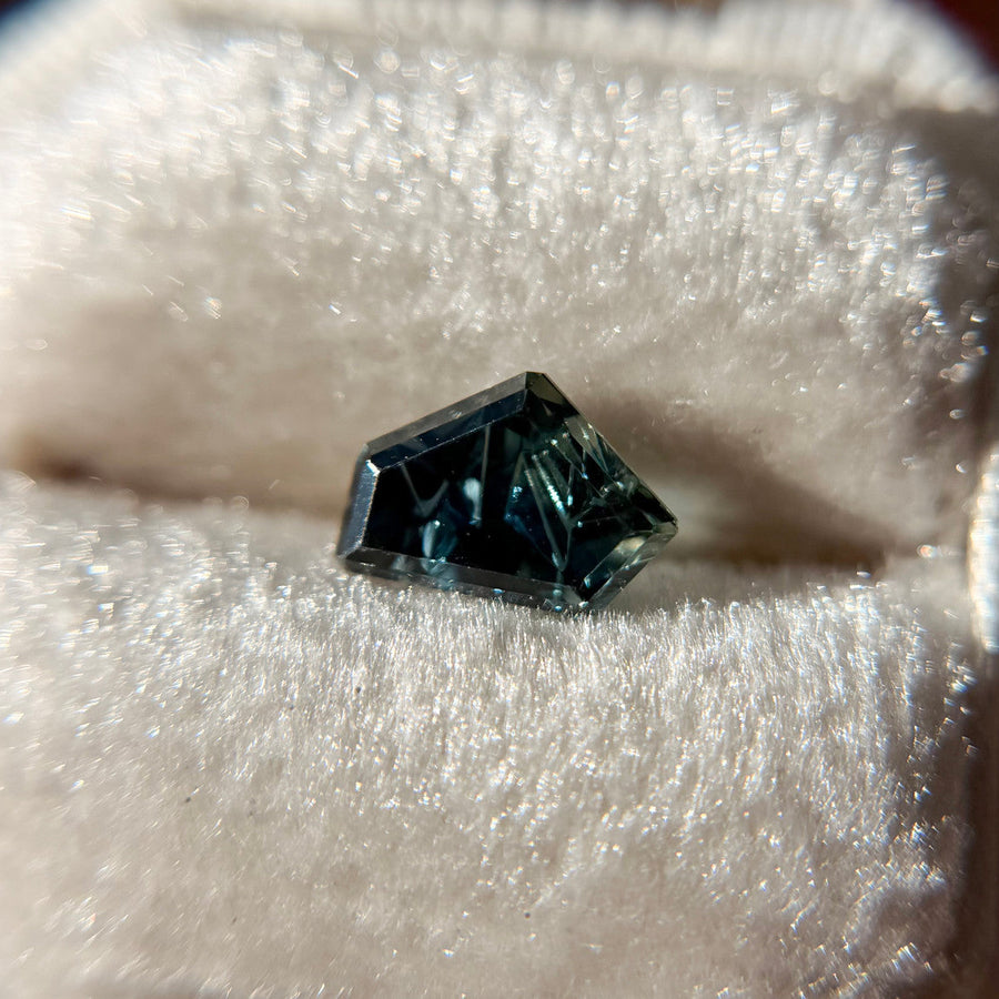 Parti Color Sky Blue Australian Sapphire Dreamscape™ Cut by John Dyer