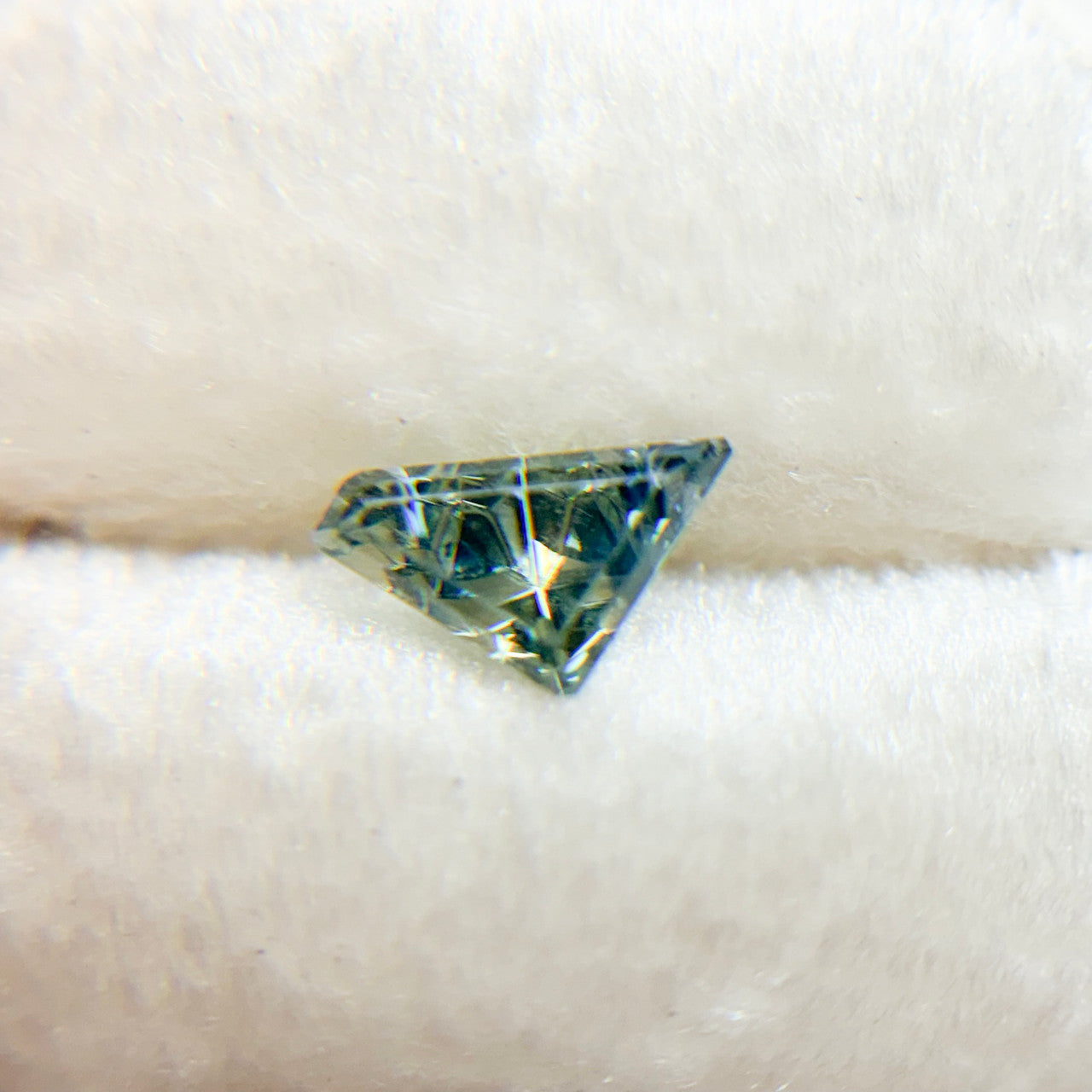 Parti Color Myrtle Green Australian Sapphire Dreamscape™ Cut by John Dyer
