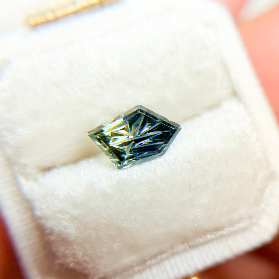 Parti Color Teal Green Australian Sapphire Dreamscape™ Cut by John Dyer