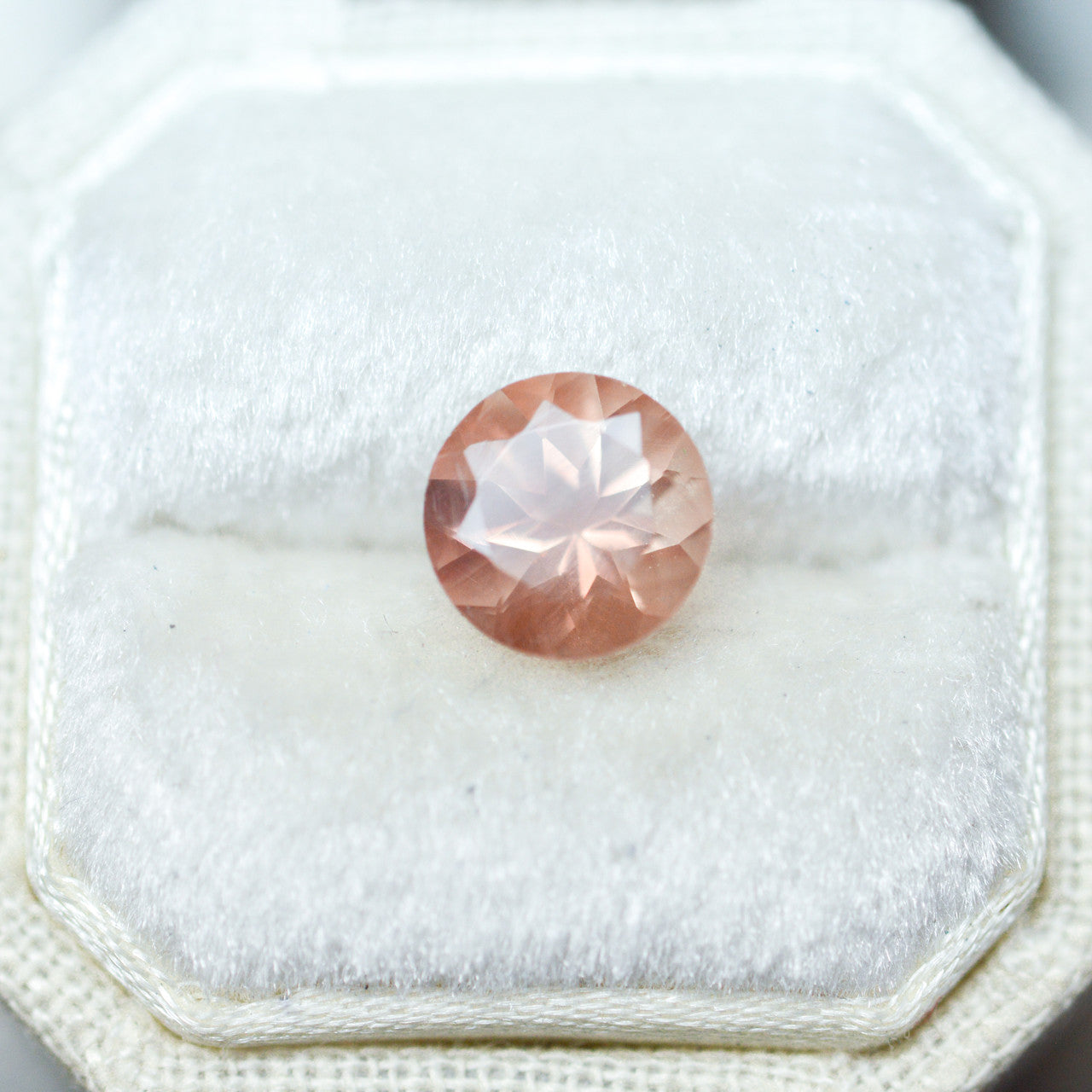 Round Cut Medium Pink Oregon Sunstone