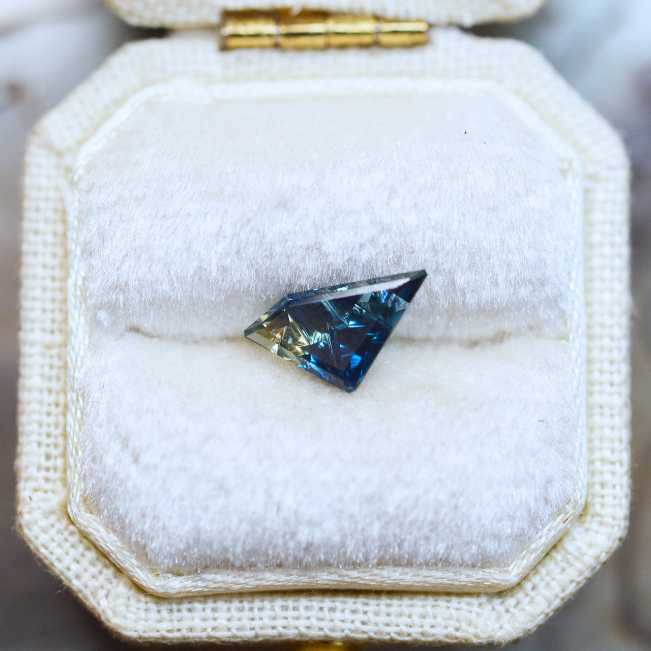 Parti Color Blue Green Australian Sapphire Dreamscape™ Cut by John Dyer