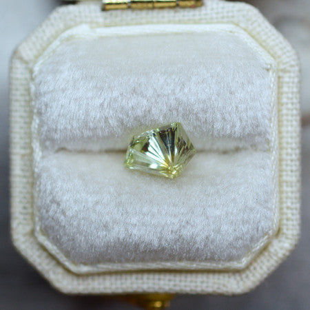 Yellow Green Montana Sapphire Freeform Dreamscape™ Cut by John Dyer