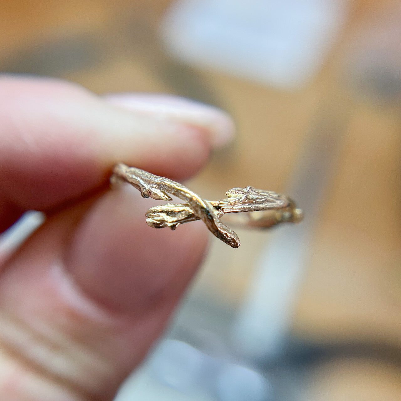 Bluebell Contour Ring