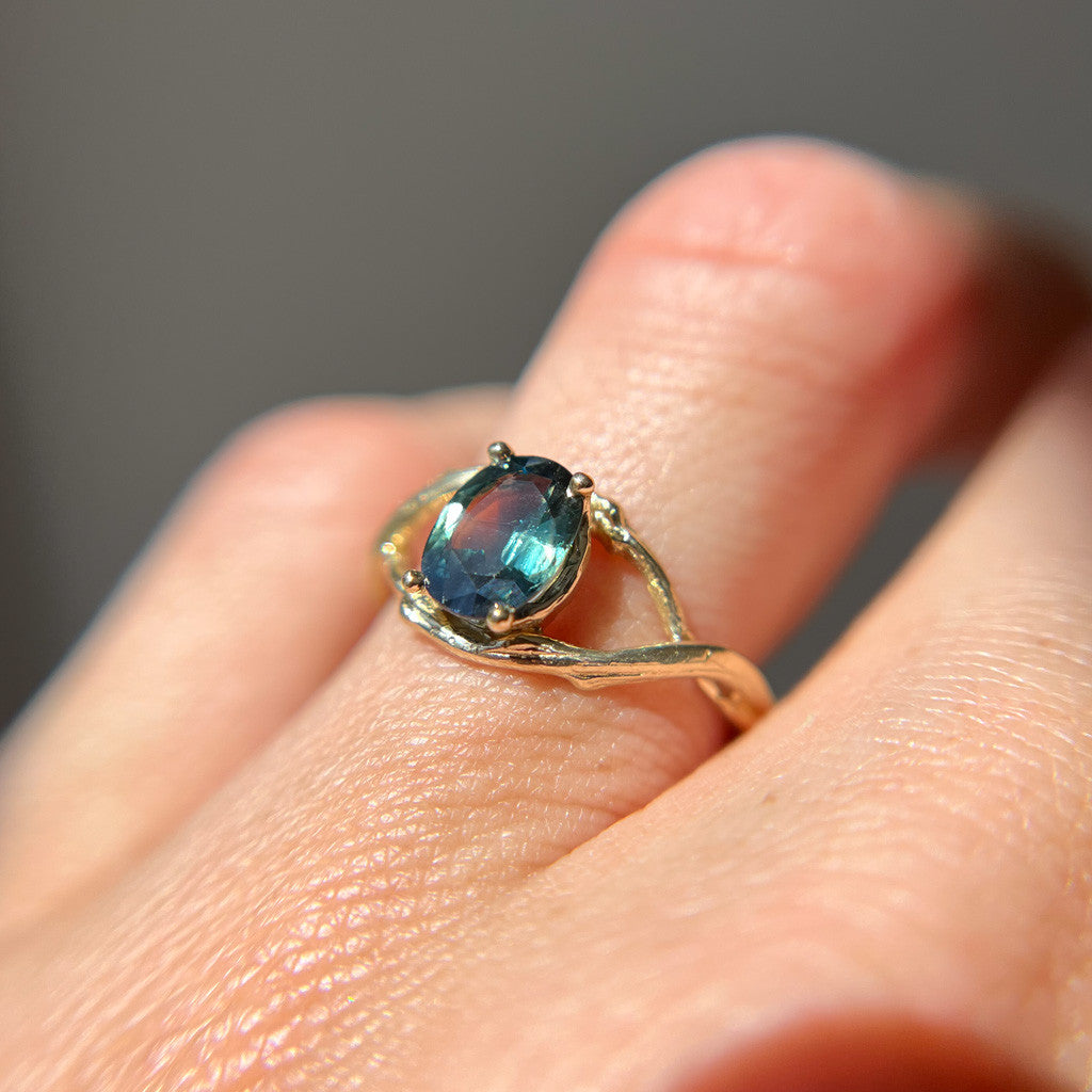 Unity Oval Montana Sapphire Solitaire