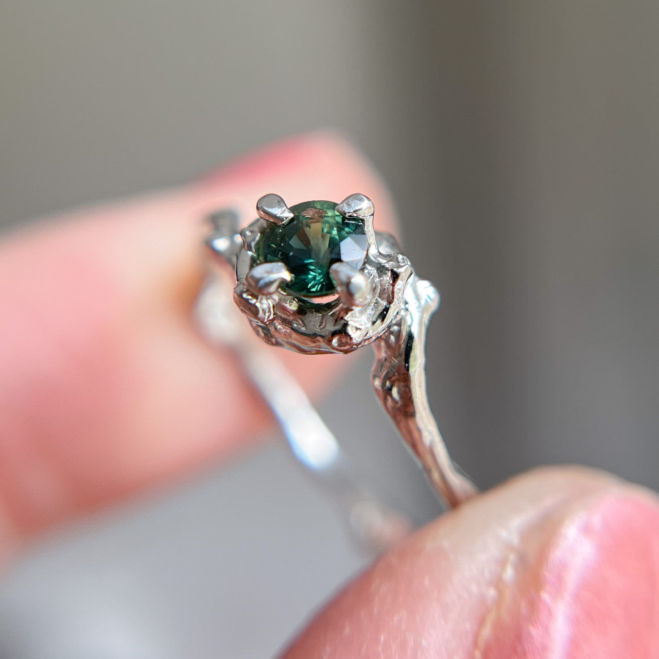 Petite Naples w/Green Sapphire