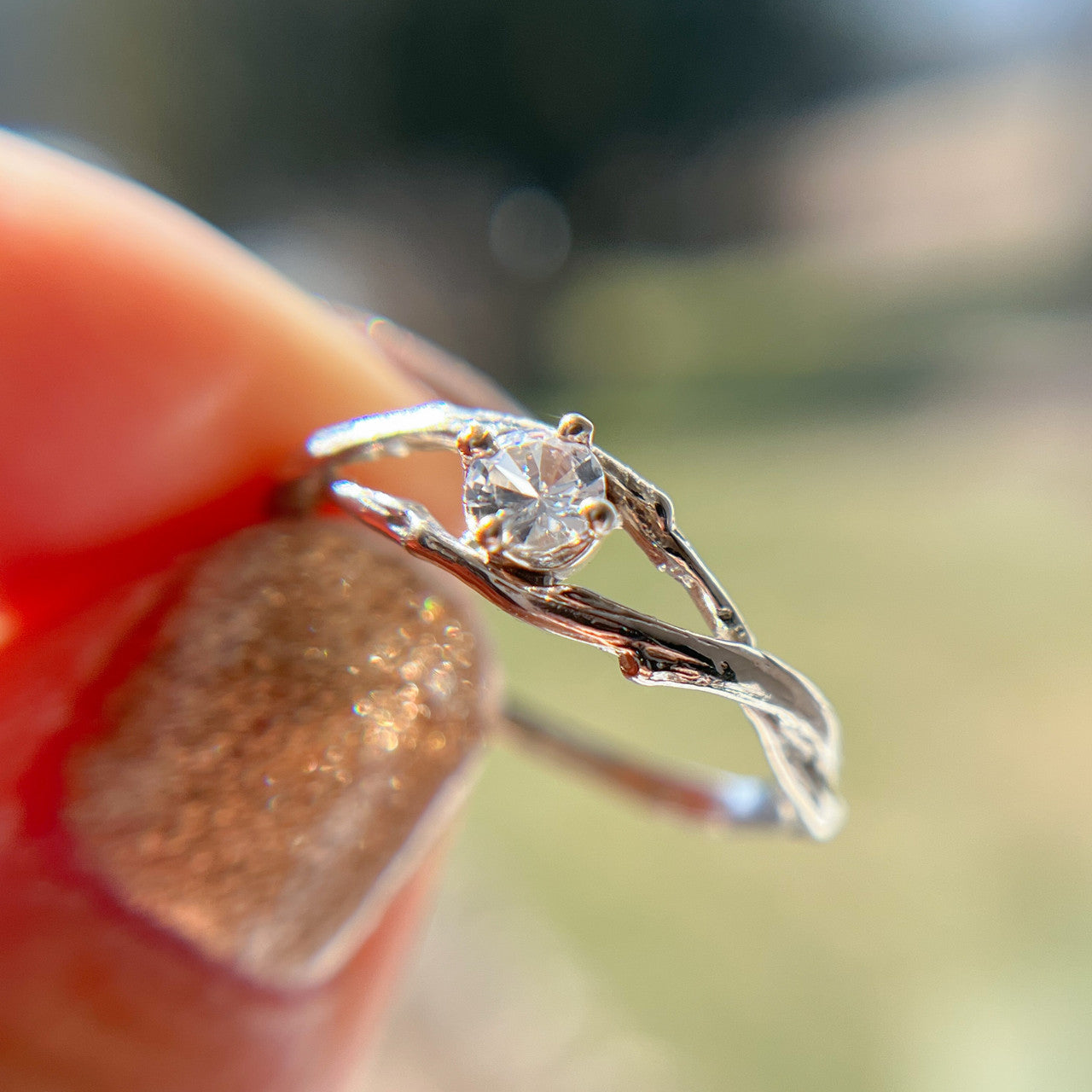Petite Unity w/Moissanite