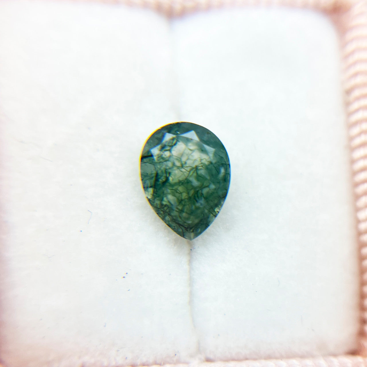 Pear Layered Moss Agate
