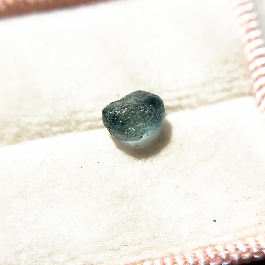 Rough Uncut Teal Blue Montana Sapphire 1026