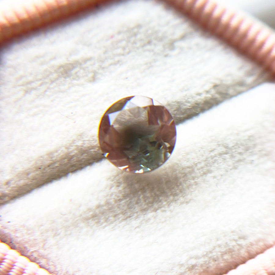 Bicolor Oregon Sunstone