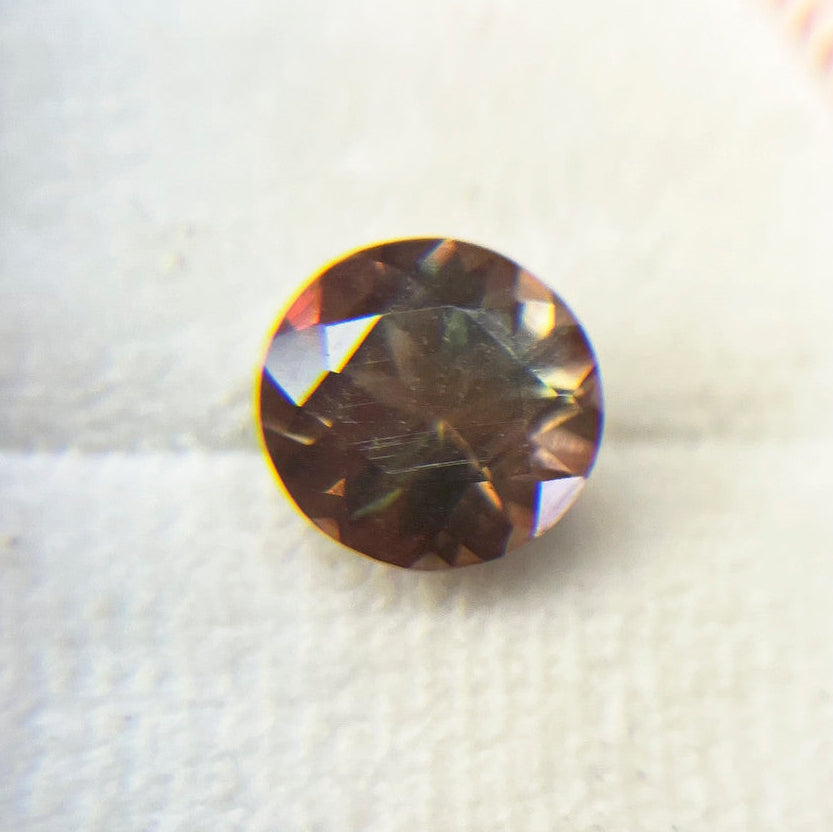 Dark Bicolor Oregon Sunstone