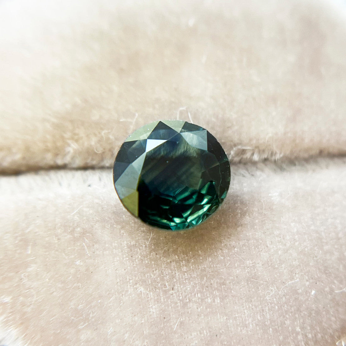 Large Deep Teal Montana Sapphire