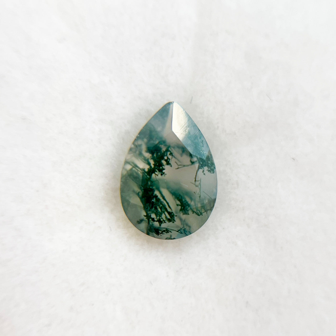 Lichen Ruffled Pear Cut Moss Agate