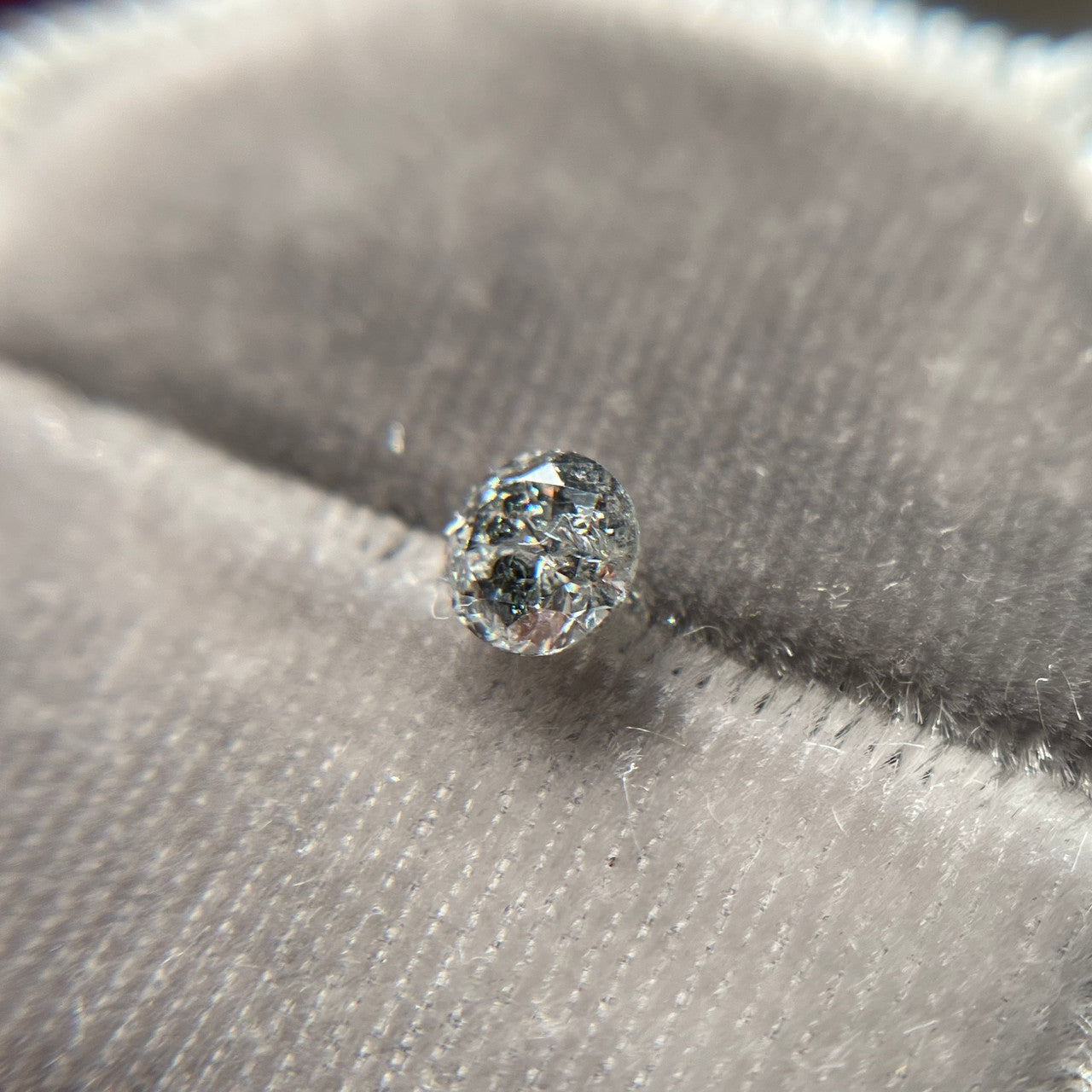 Reclaimed Salt & Pepper Diamond