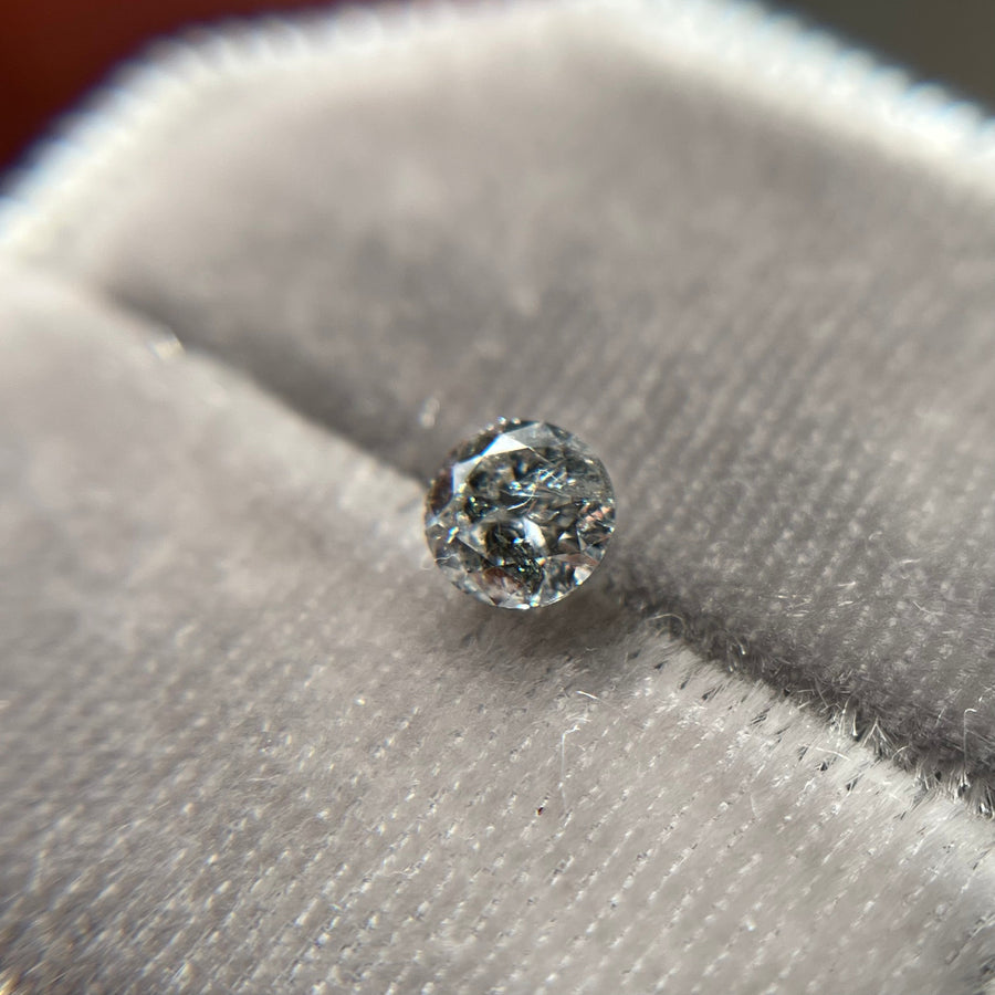 Reclaimed Salt & Pepper Diamond