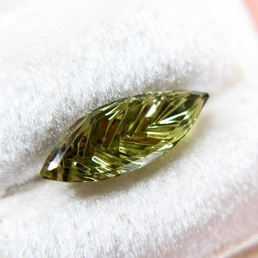 Yellow Green Leaf Sapphire Marquise Dreamscape™ Cut by John Dyer