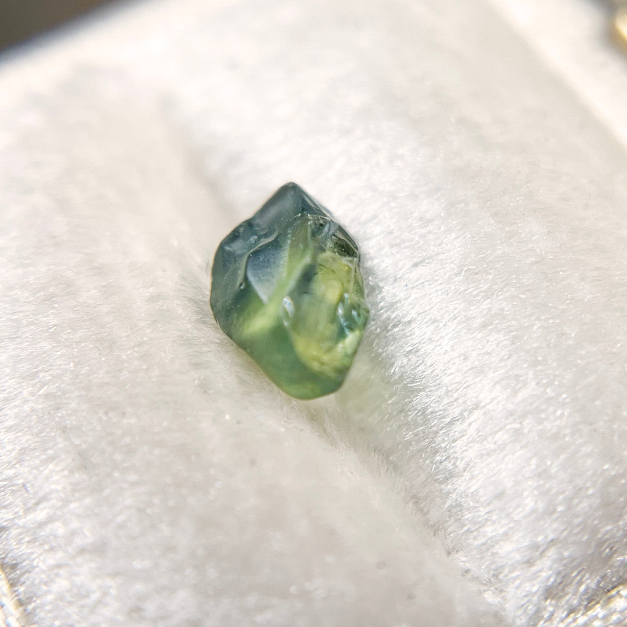 Rough Australian Bicolor Teal Lime Sapphire