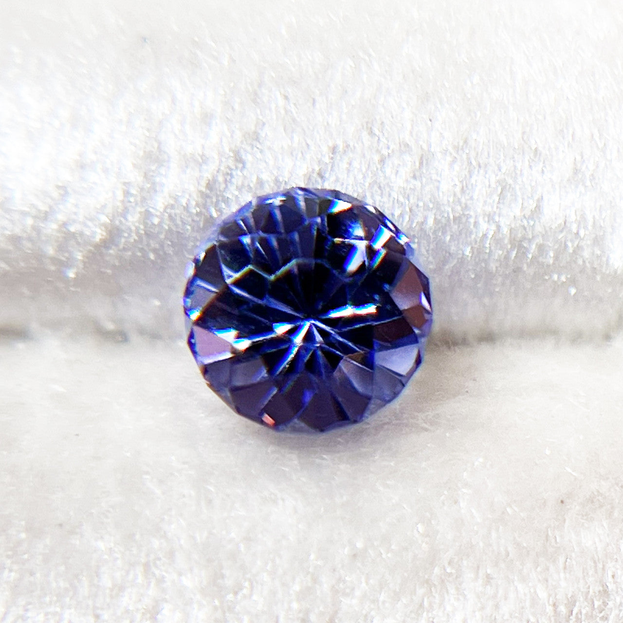 Tanzanite Round SunBurst™ Cut by John Dyer