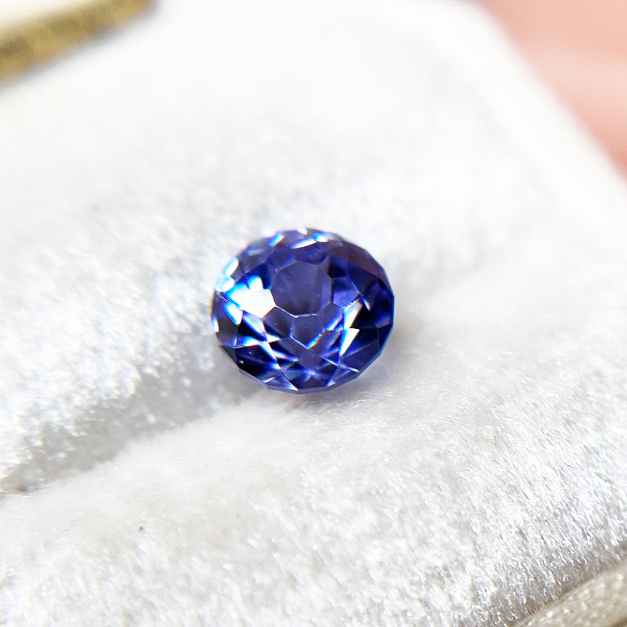 Tanzanite Round SunBurst™ Cut by John Dyer