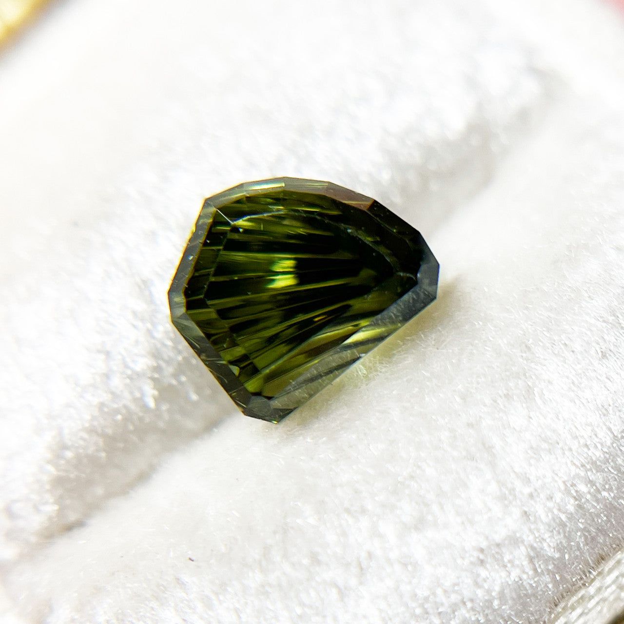 Green Tourmaline Freeform Dreamscape™ Cut by John Dyer