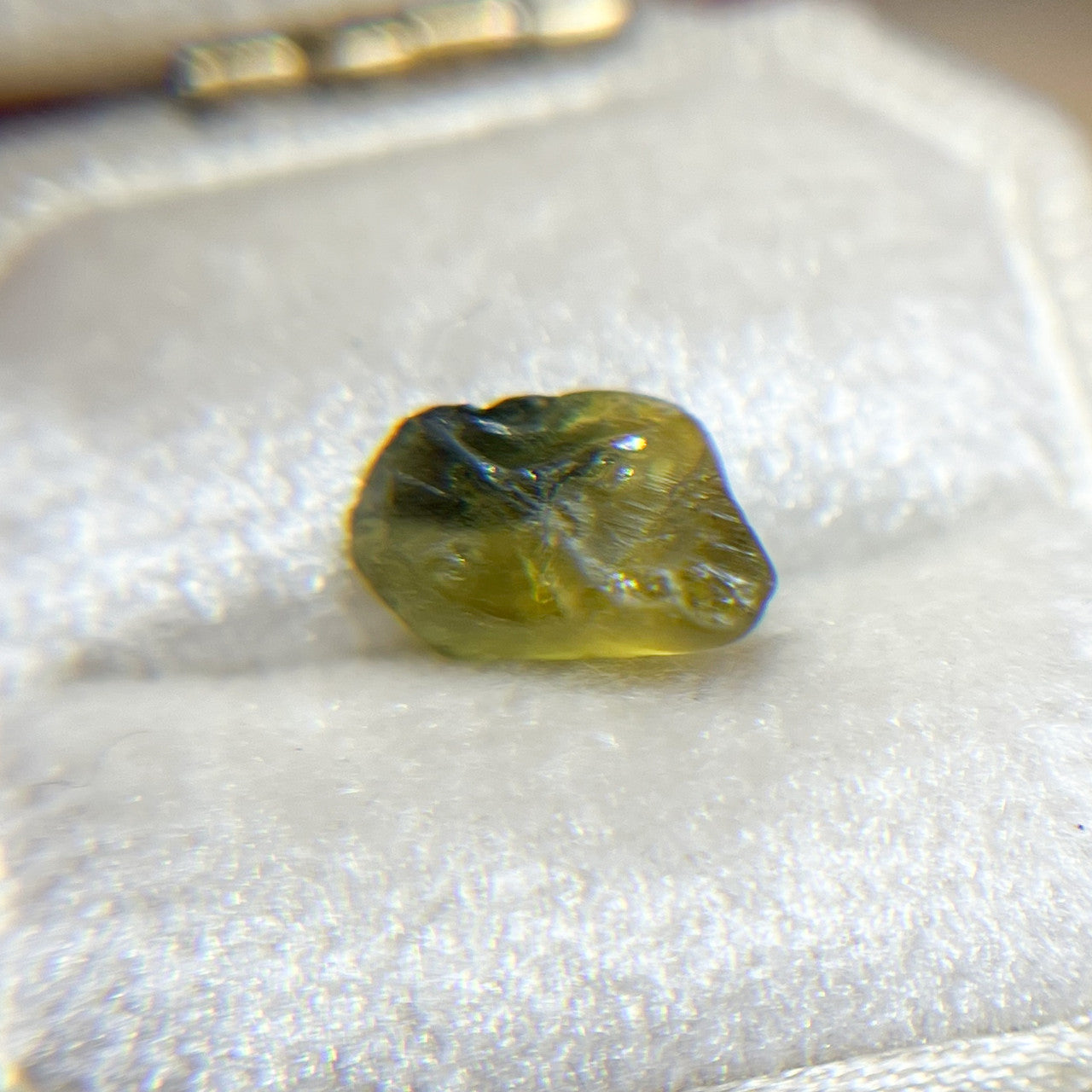 Rough Parti Color Lime Green Australian Sapphire