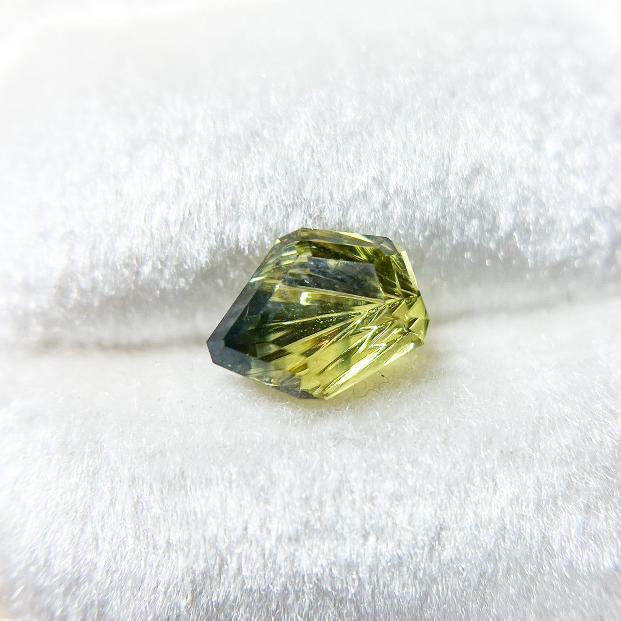 Parti Color Teal Lime Australian Sapphire Freeform Dreamscape™ Cut by John Dyer