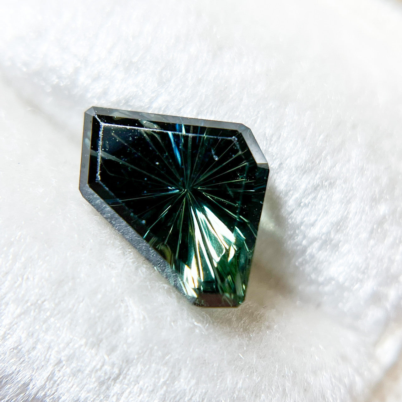 Parti Color Teal Australian Sapphire Freeform Dreamscape™ Cut by John Dyer
