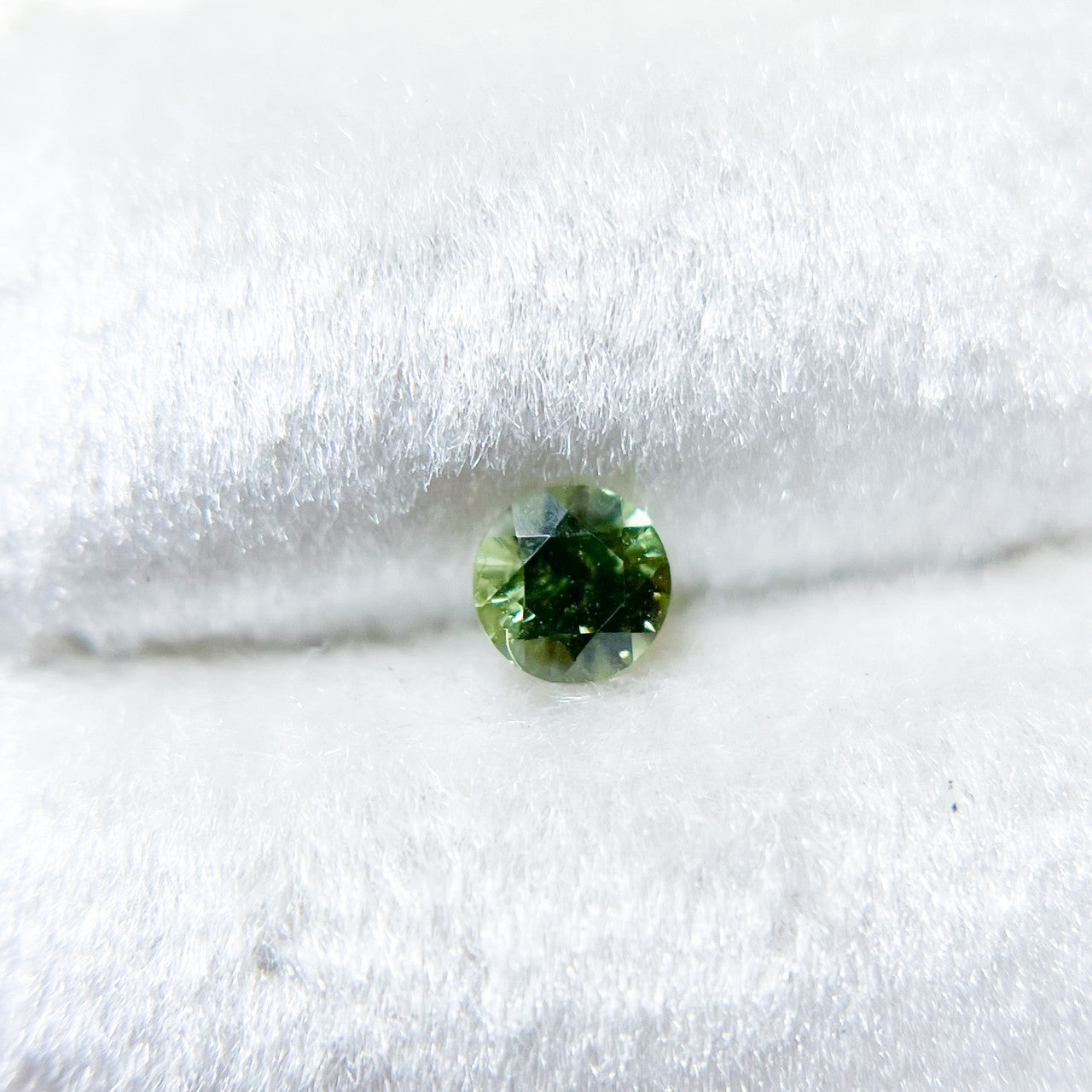 Green Australian Sapphire - 1214