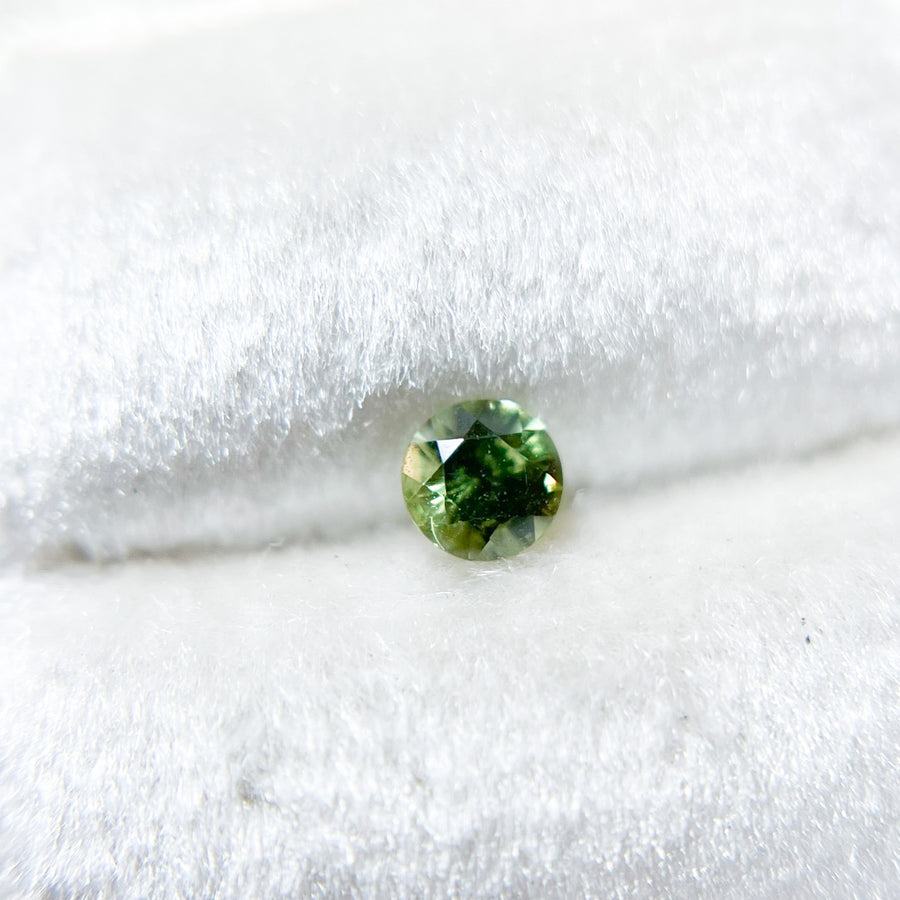 Green Australian Sapphire - 1214