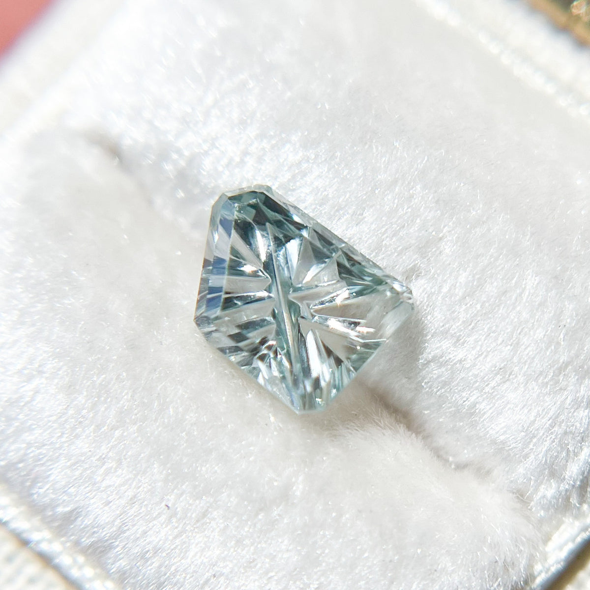 Montana Sapphire Freeform Dreamscape™ Cut by John Dyer