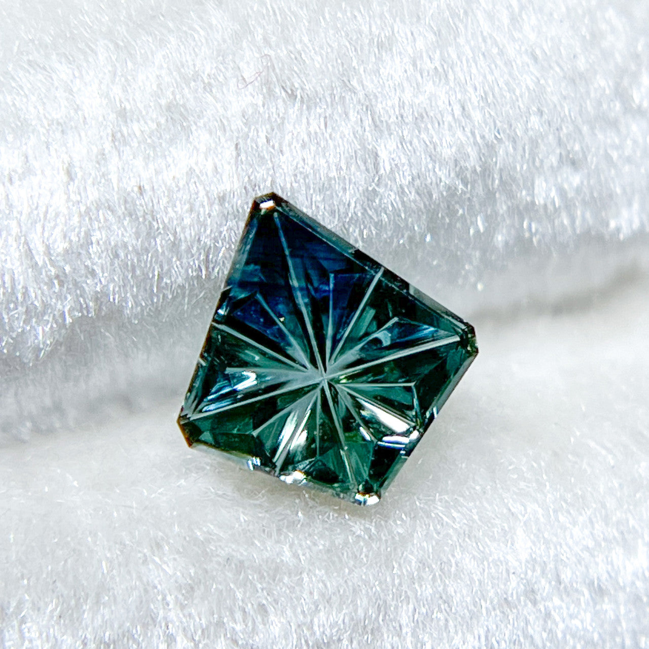 Teal Parti Color Kite Sapphire Starbrite™ Cut by John Dyer