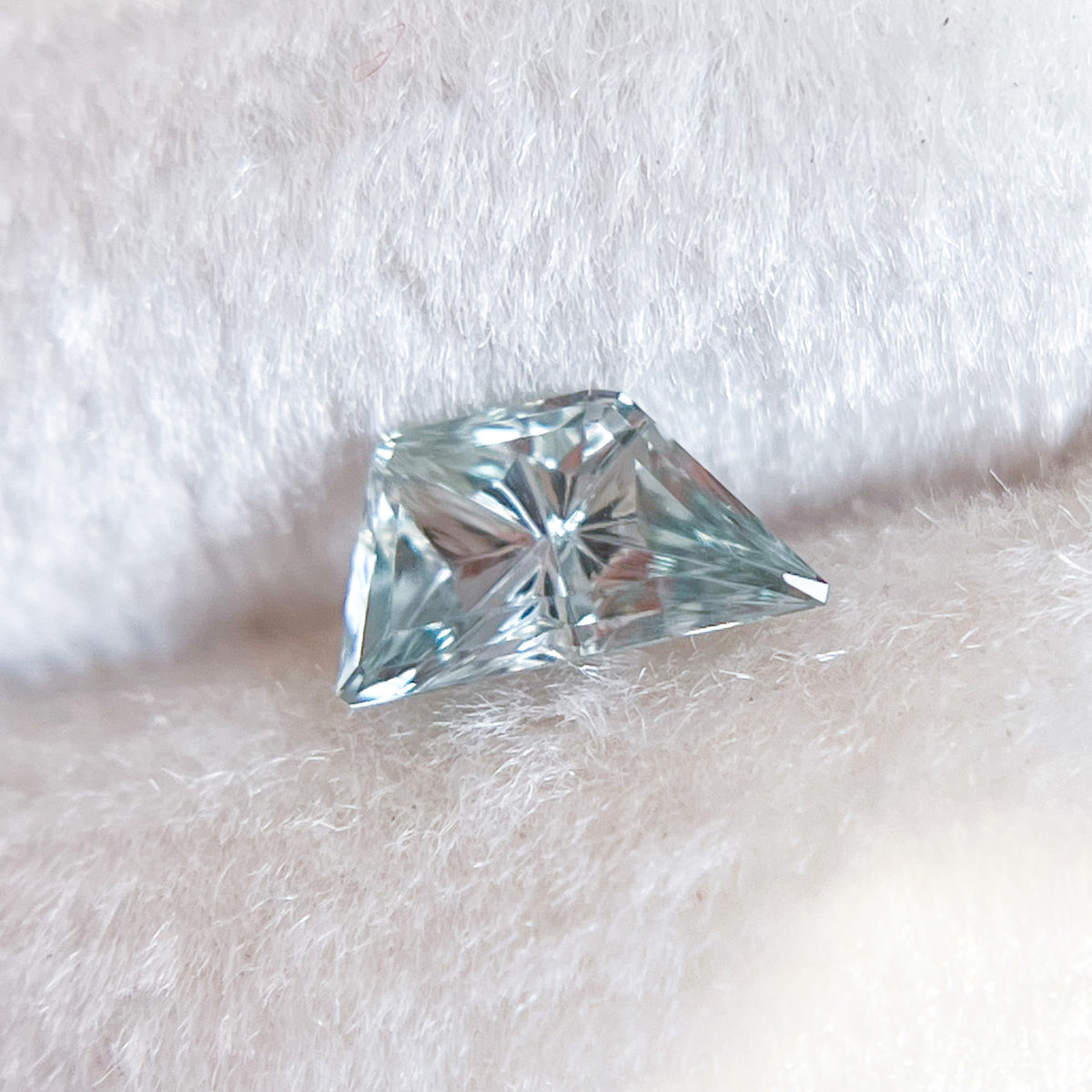 Green Sapphire Freeform Dreamscape™ Cut by John Dyer